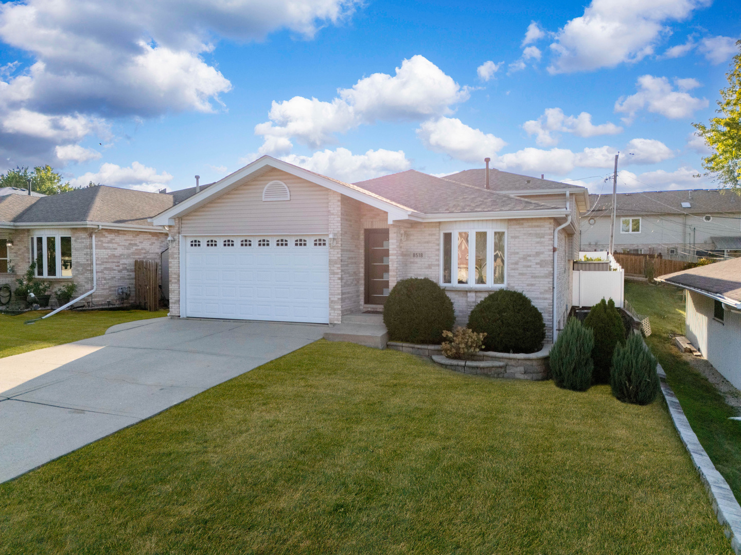 8518 S 79th Court, Justice, IL 60458