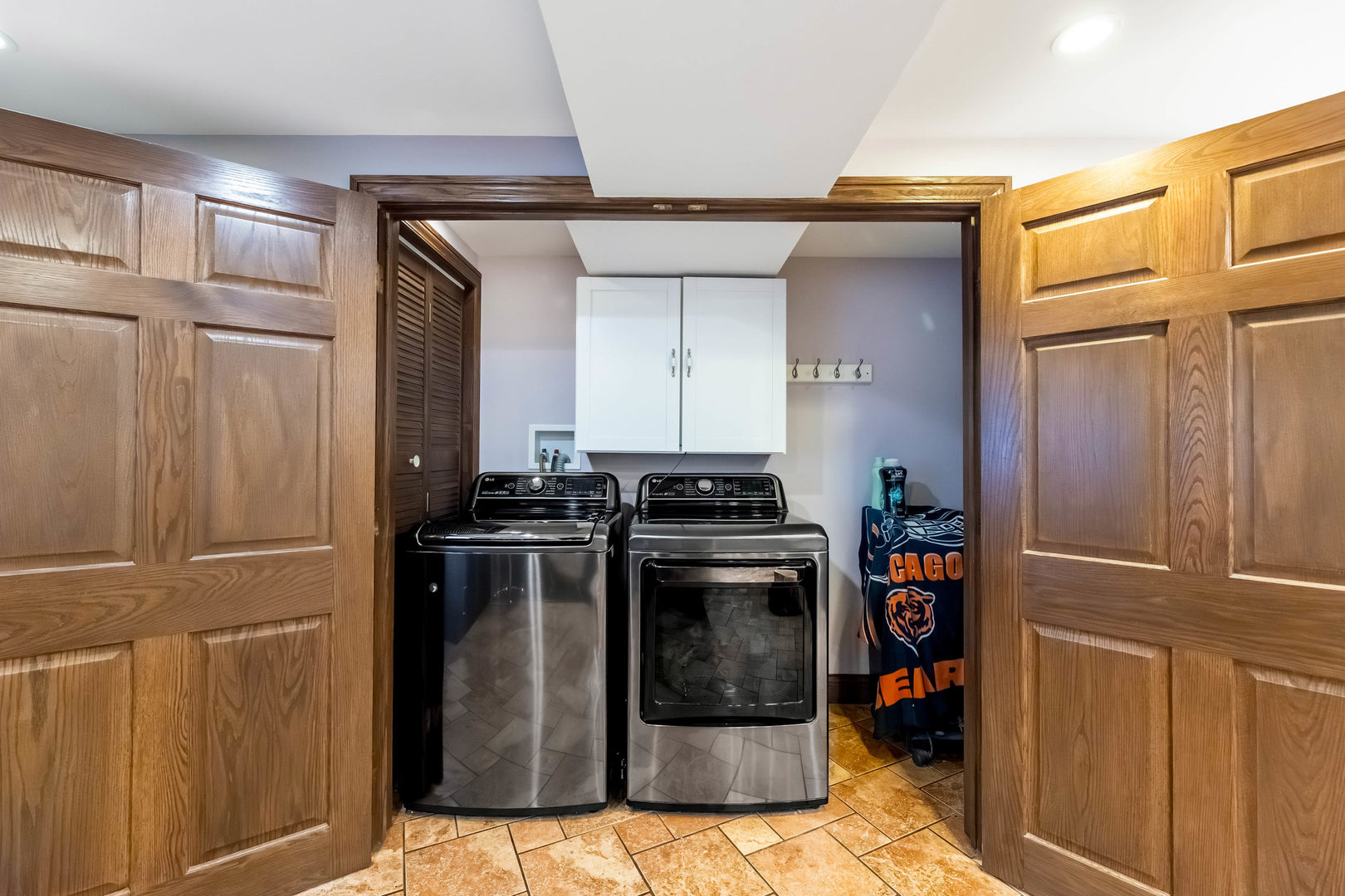 8518 S 79th Court, Justice, IL 60458