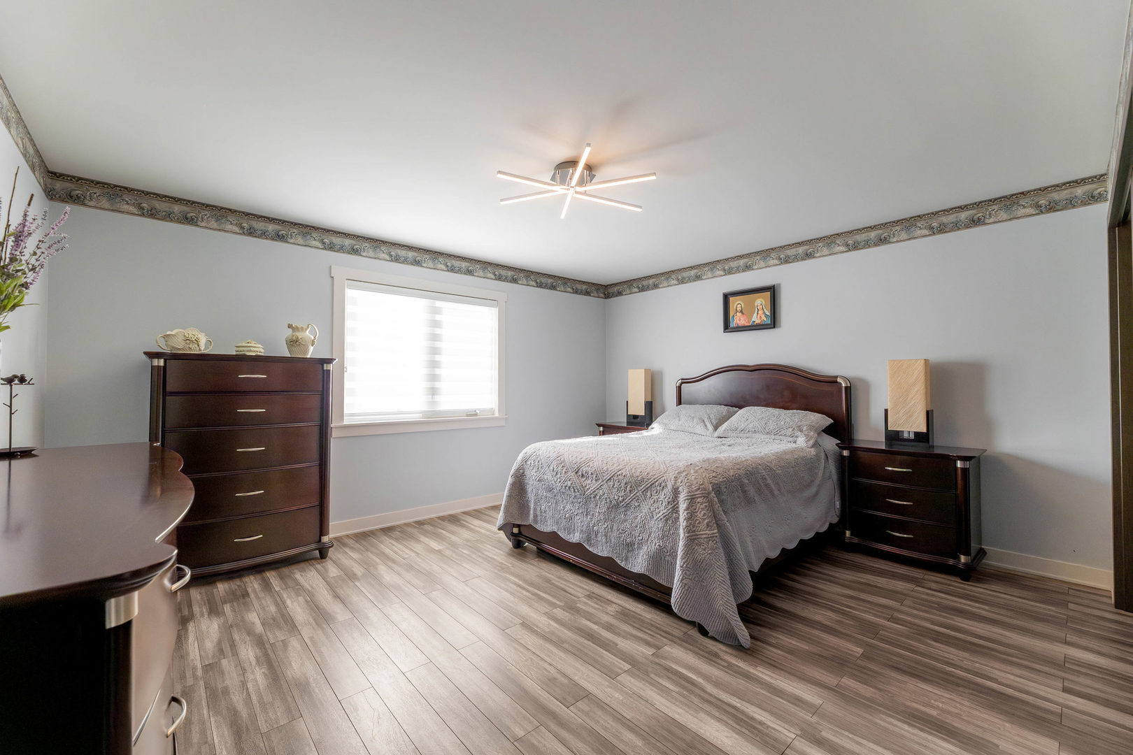 8518 S 79th Court, Justice, IL 60458