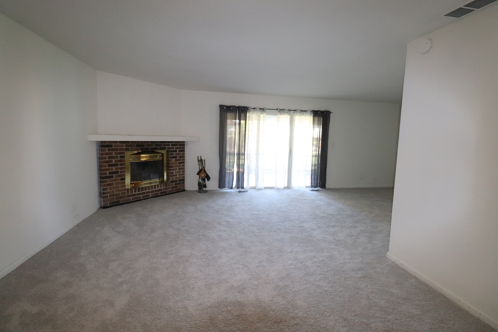 316 Morningside Drive #B, Bloomingdale, IL 60108