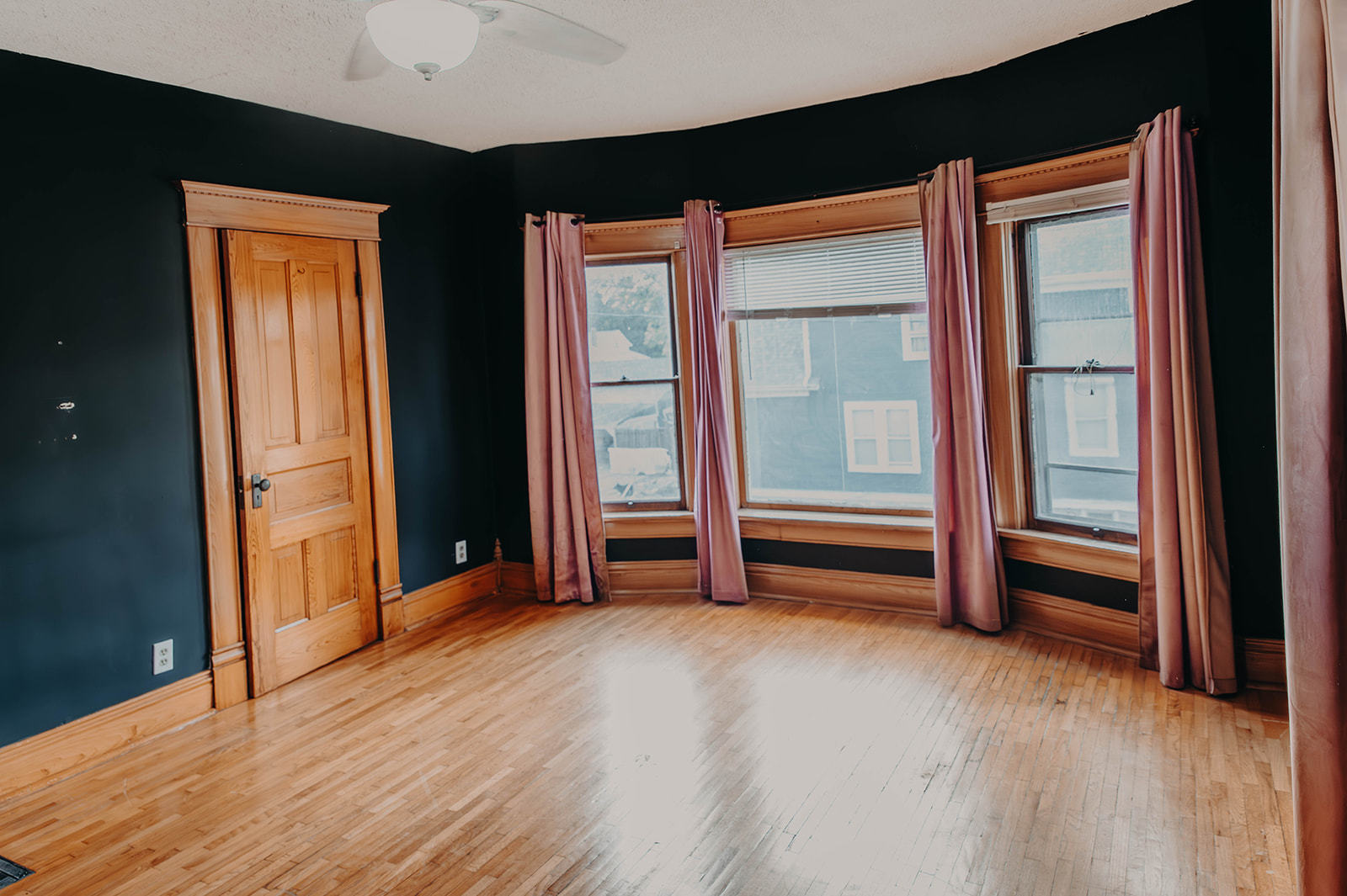 345 e market Street, Somonauk, IL 60552