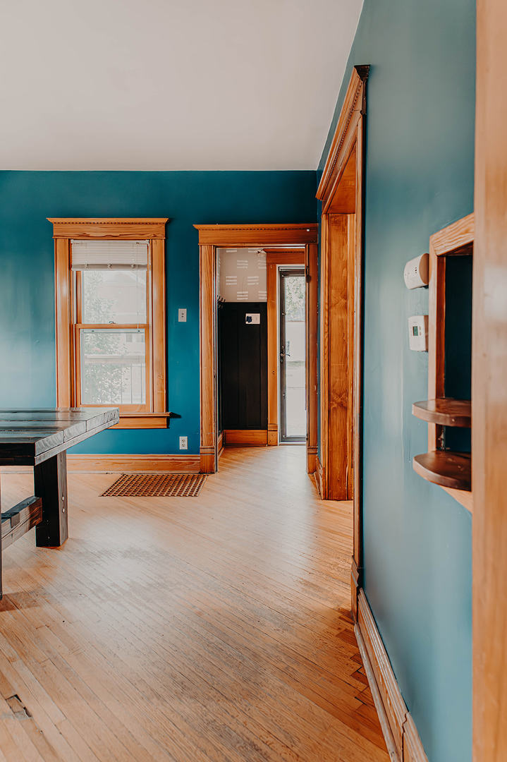 345 e market Street, Somonauk, IL 60552