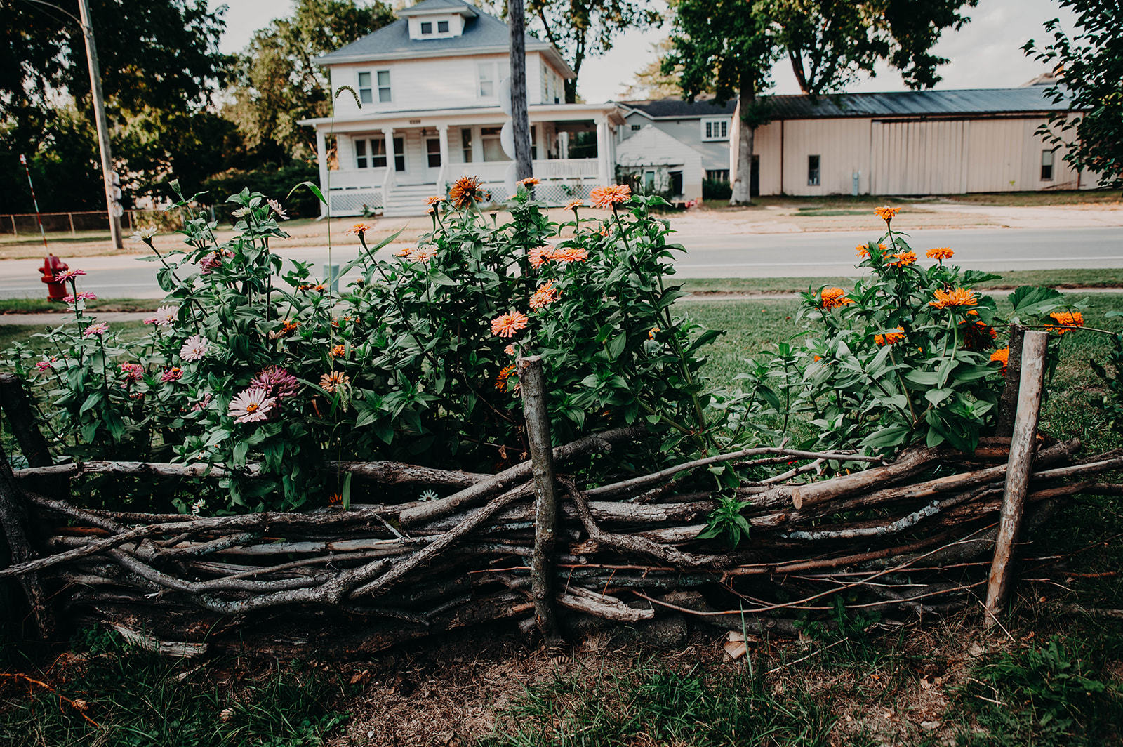 345 e market Street, Somonauk, IL 60552