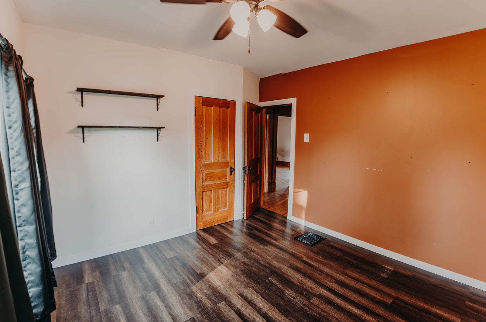 345 e market Street, Somonauk, IL 60552