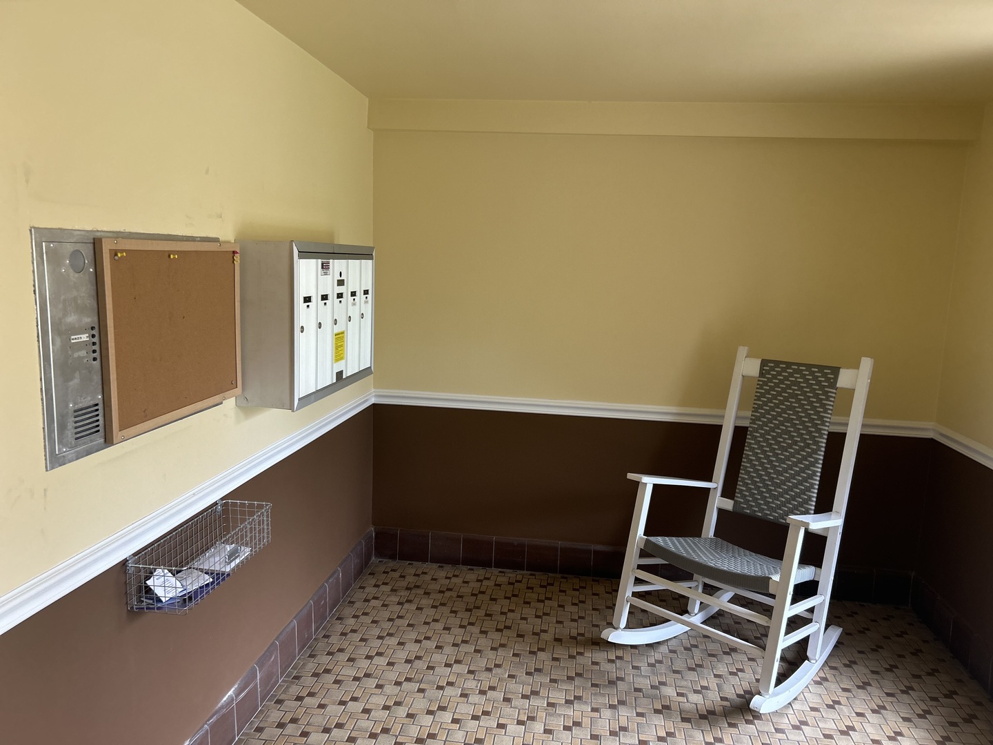 6823 N Northwest Highway #125, Chicago, IL 60631