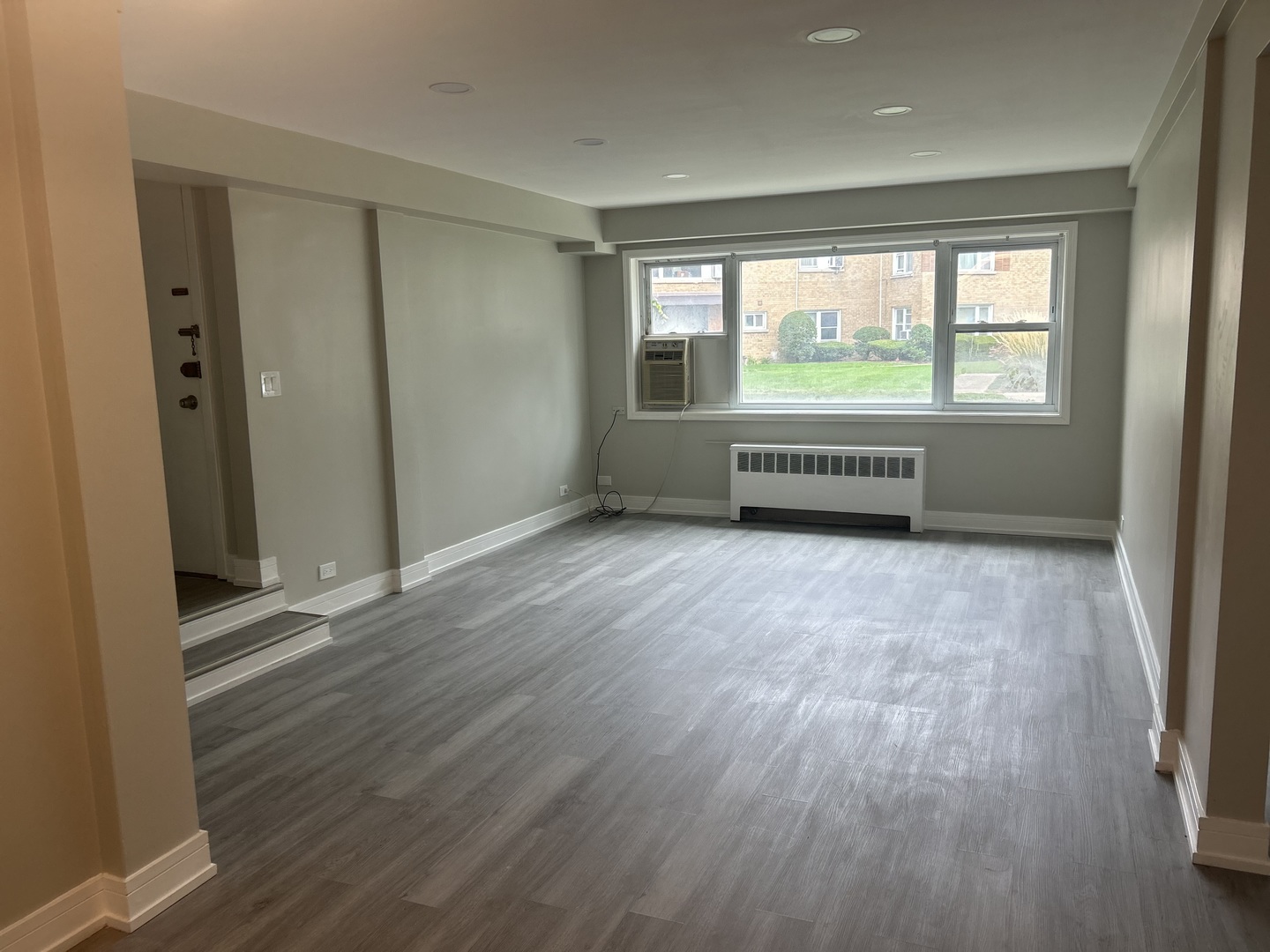 6823 N Northwest Highway #125, Chicago, IL 60631