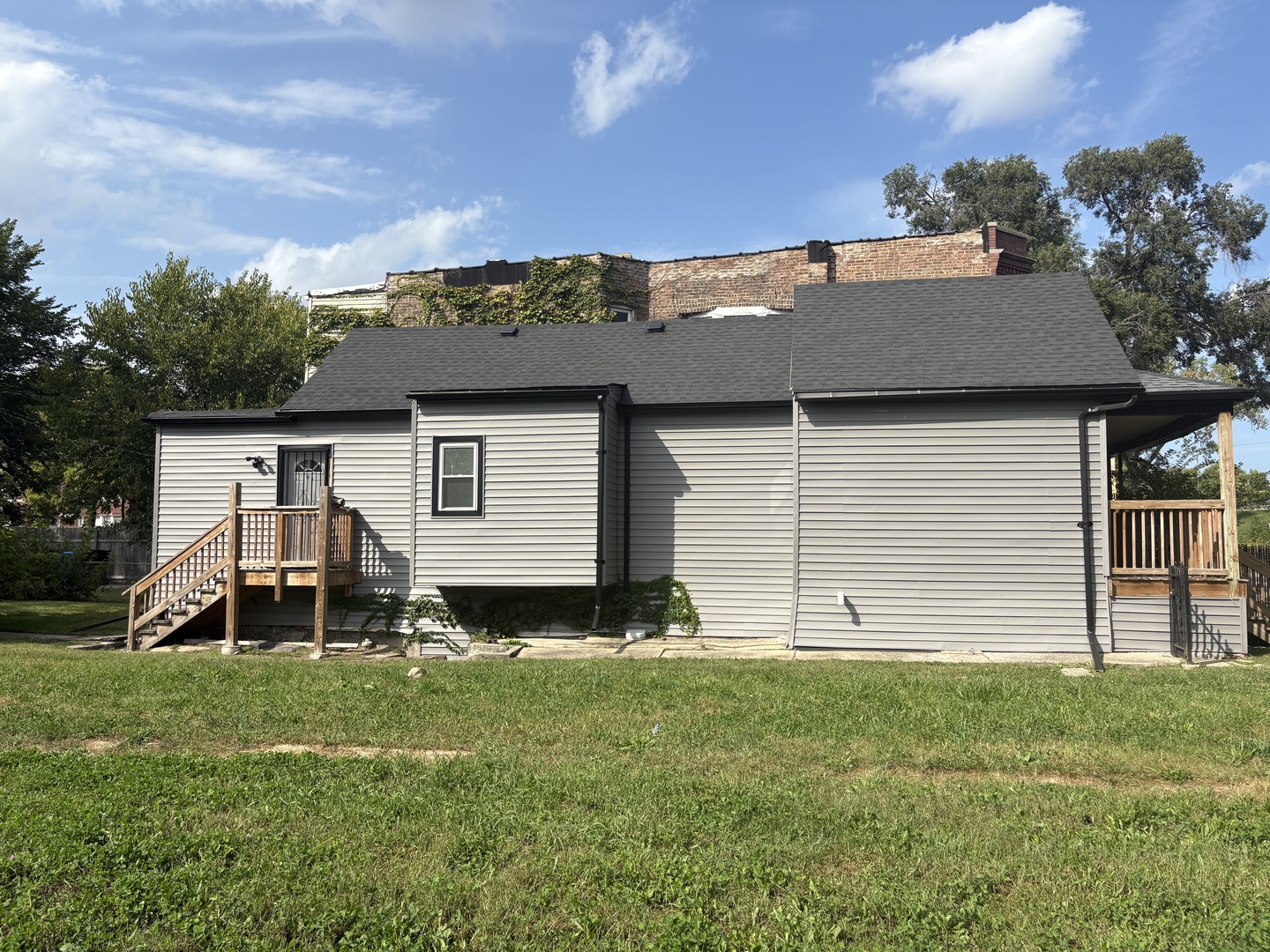 7110 S Champlain Avenue, Chicago, IL 60619