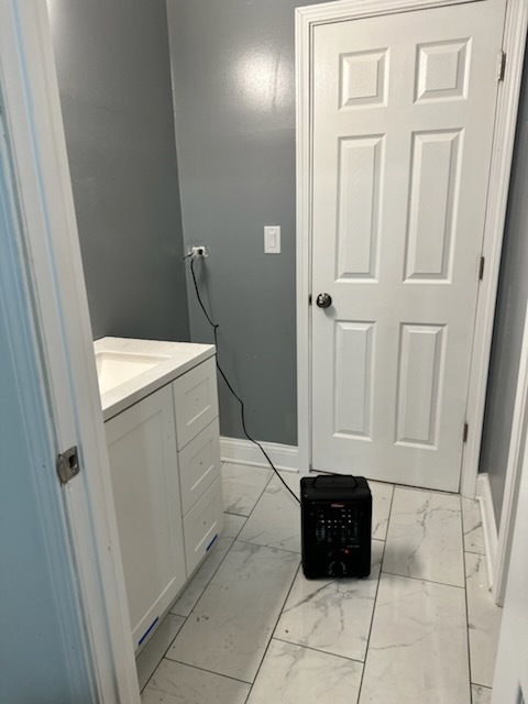 7110 S Champlain Avenue, Chicago, IL 60619