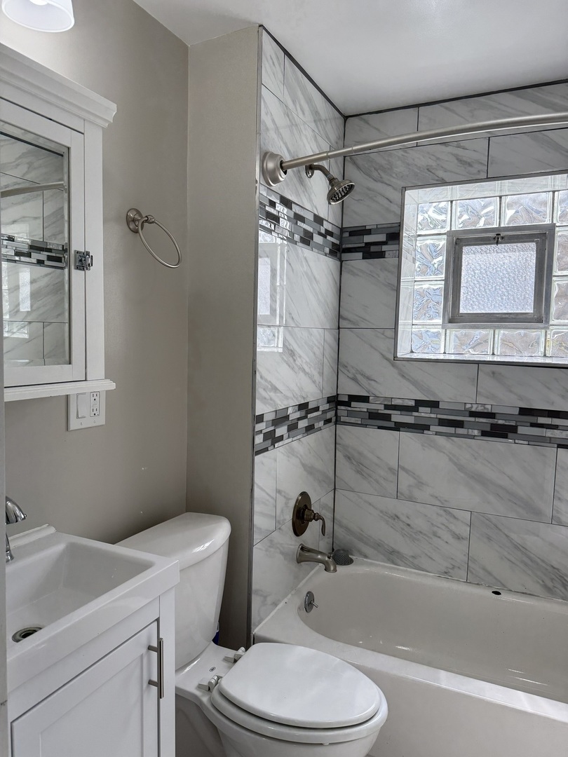 2841 S Kolin Avenue, Chicago, IL 60623