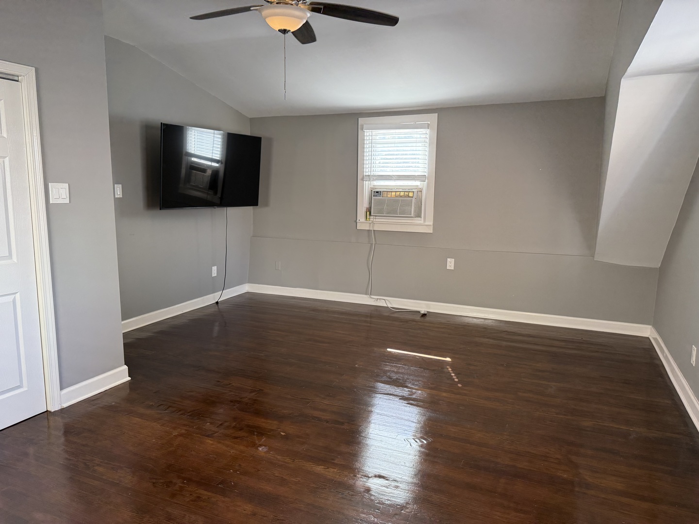 2841 S Kolin Avenue, Chicago, IL 60623