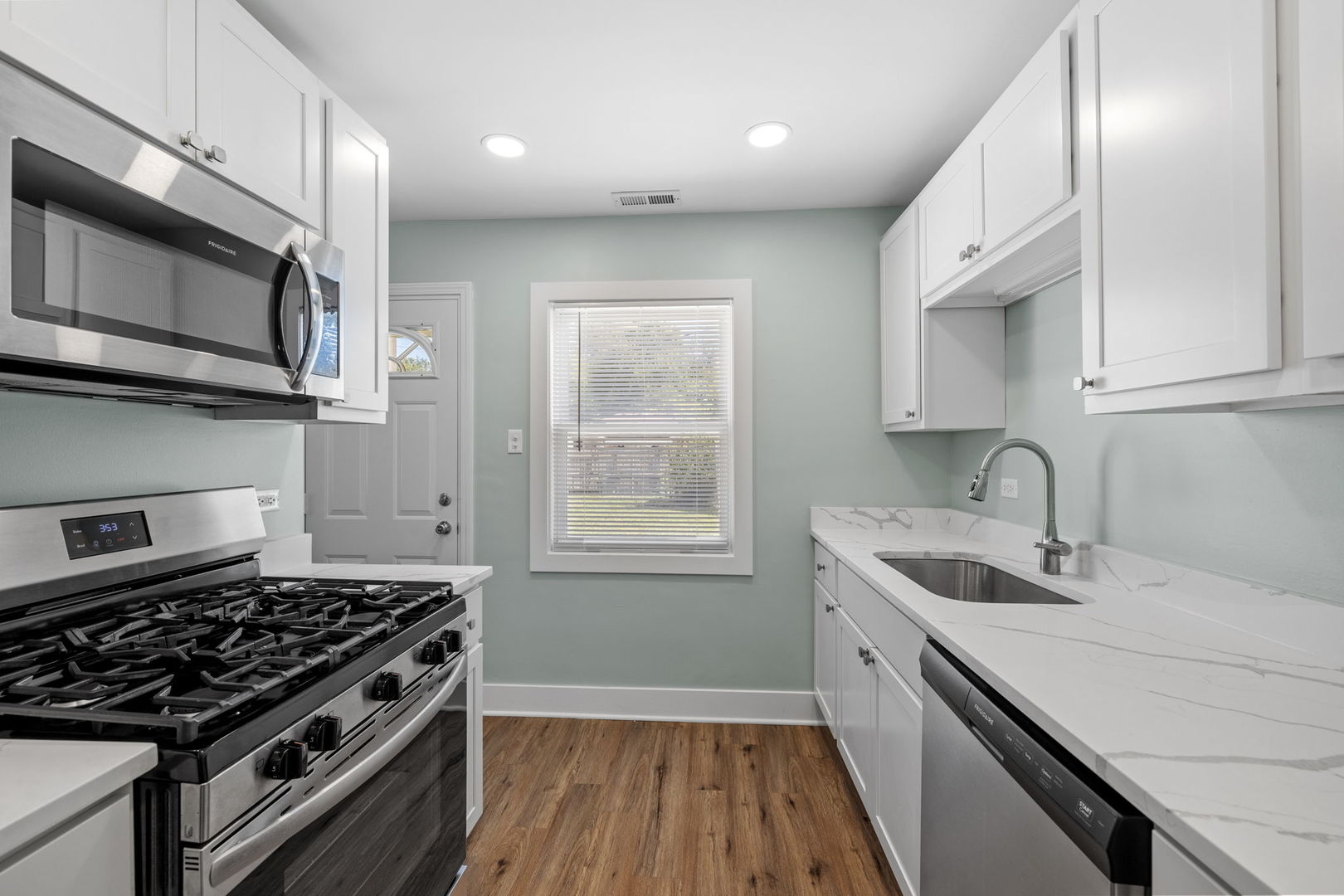 7919 Walnut Avenue, Hammond, IN 46324