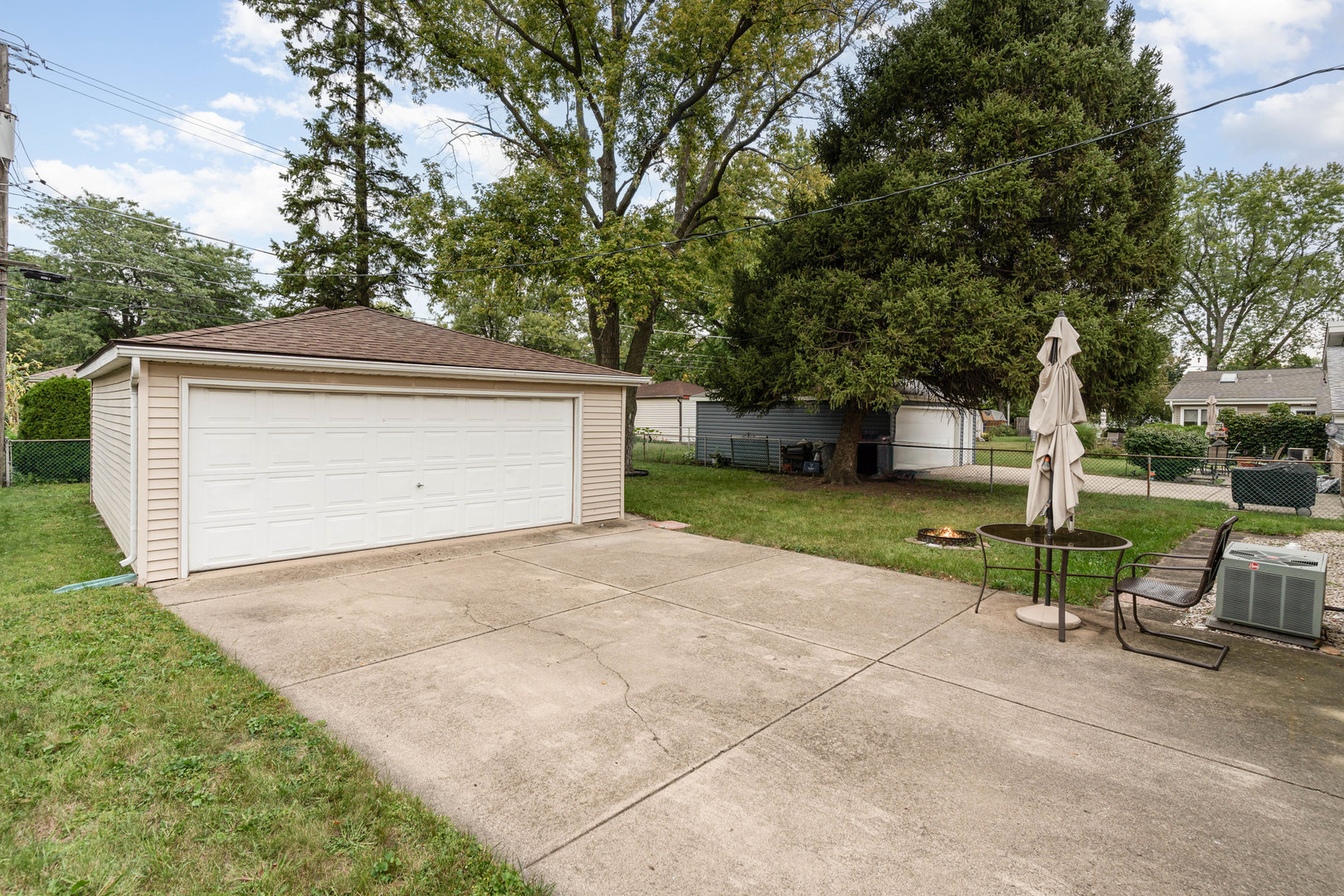 1840 Nimitz Drive, Des Plaines, IL 60018