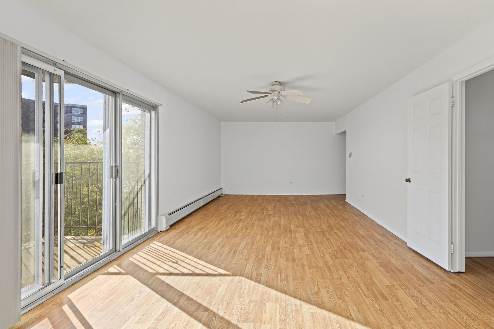 9001 Golf Road #5B, Des Plaines, IL 60016