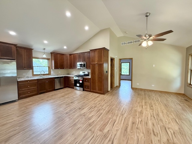 26324 W Prospect Avenue, Antioch, IL 60002