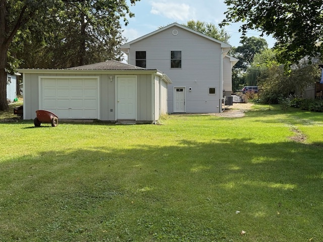 26324 W Prospect Avenue, Antioch, IL 60002