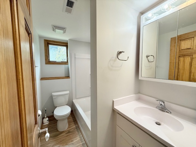 26324 W Prospect Avenue, Antioch, IL 60002