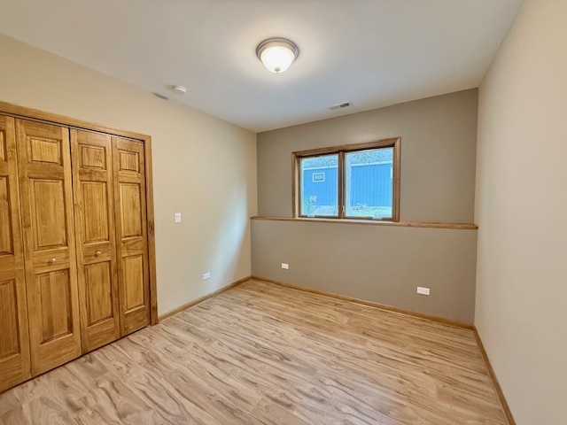 26324 W Prospect Avenue, Antioch, IL 60002