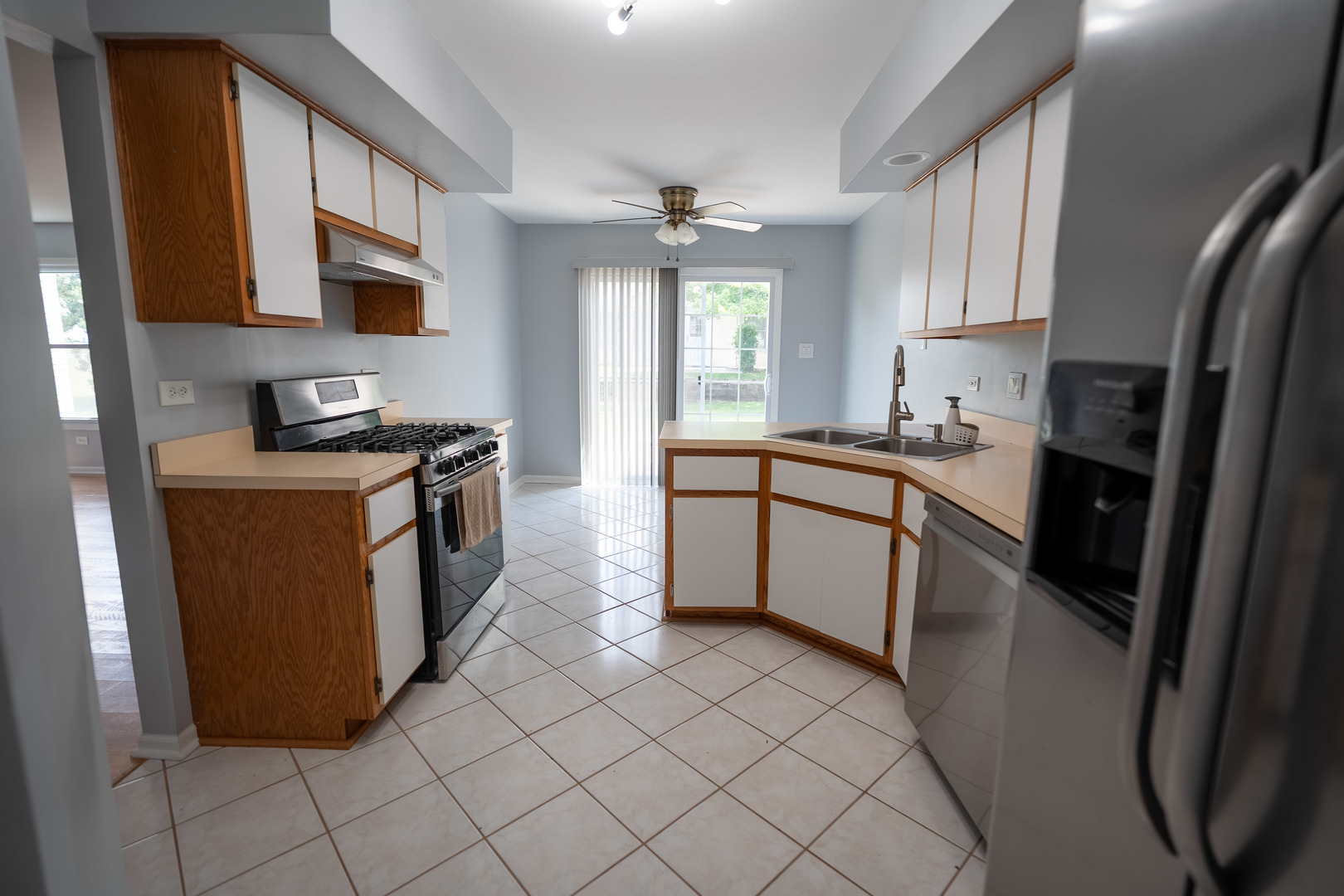 9939 CONSTITUTION Court, Orland Park, IL 60462