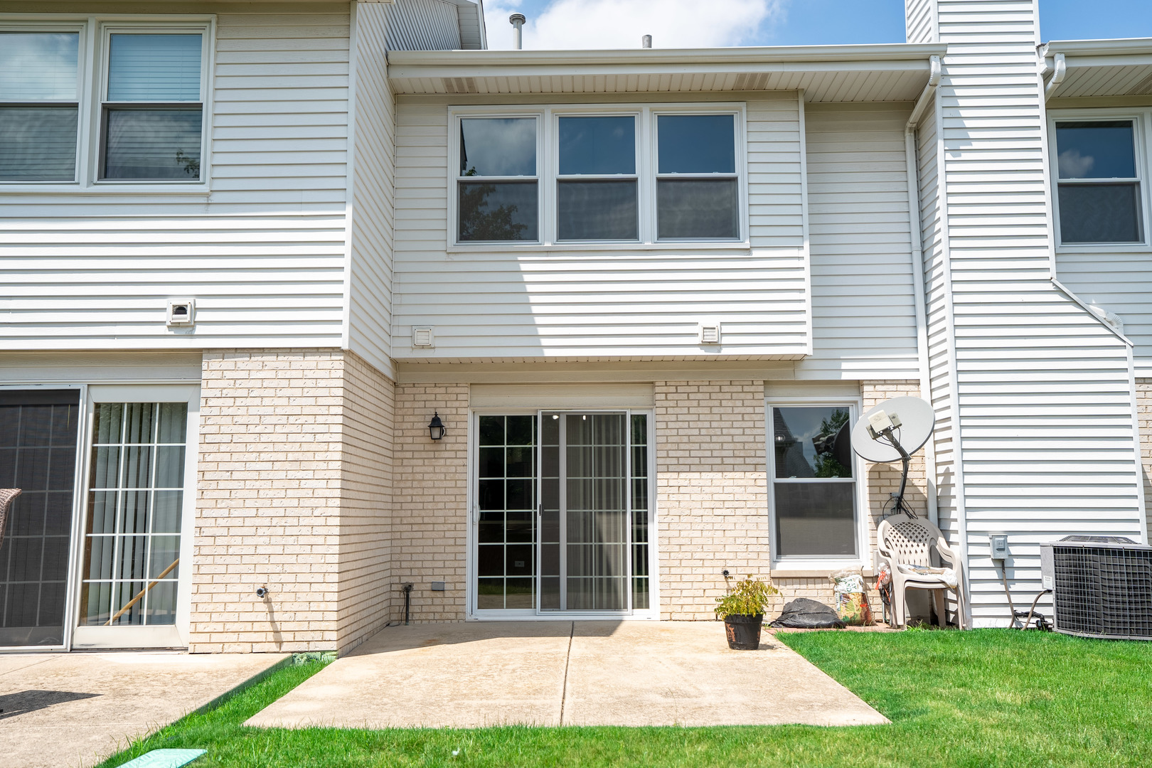 9939 CONSTITUTION Court, Orland Park, IL 60462
