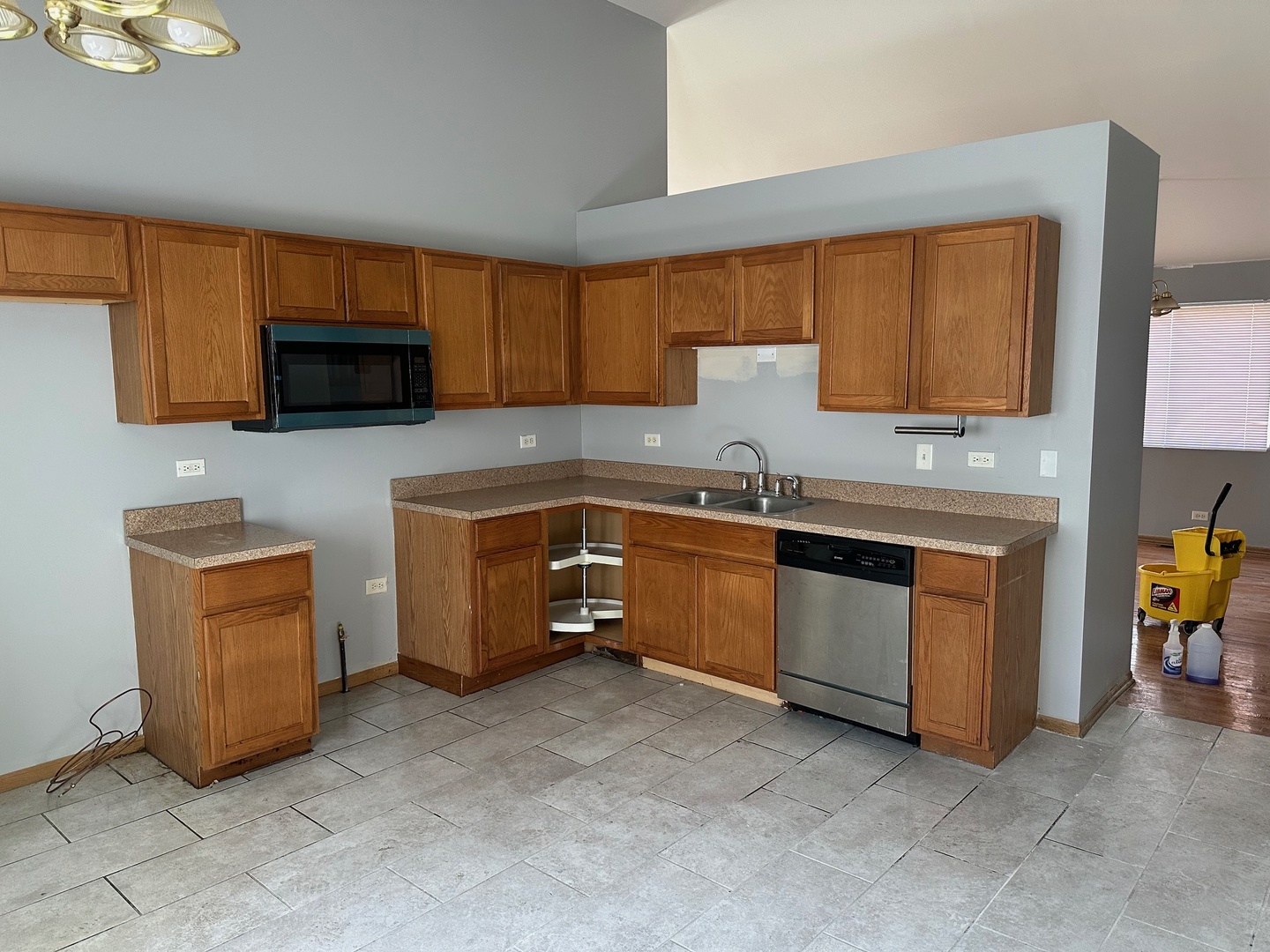 677 Forsythe Avenue, Calumet City, IL 60409