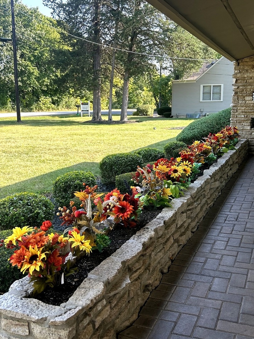 37756-88 N Cedar Lake Road, Lake Villa, IL 60046