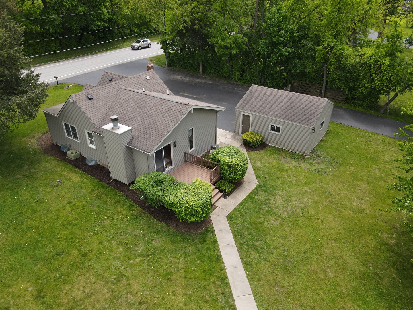 37756-88 N Cedar Lake Road, Lake Villa, IL 60046