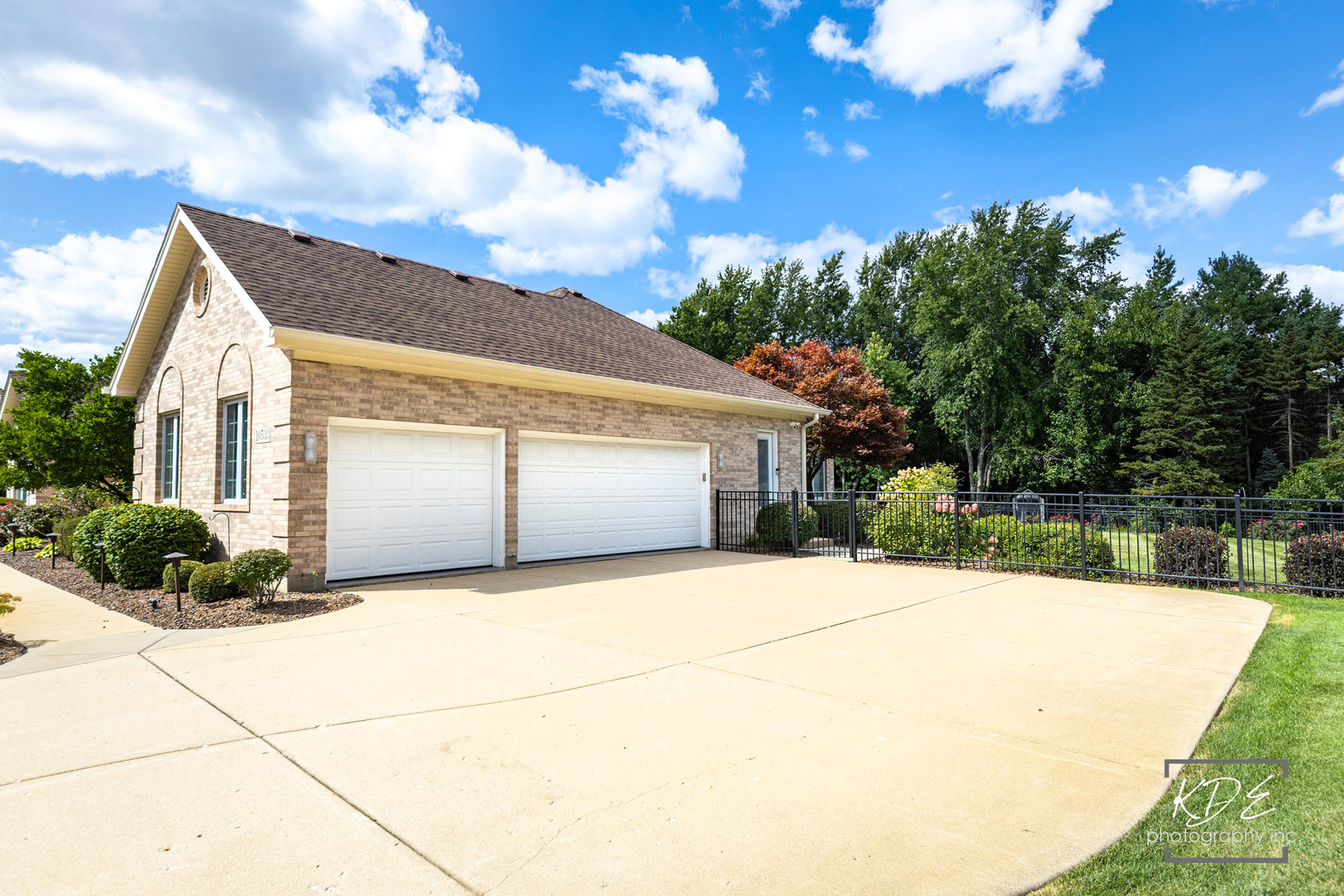 10533 Royal Porthcawl Drive, Naperville, IL 60564