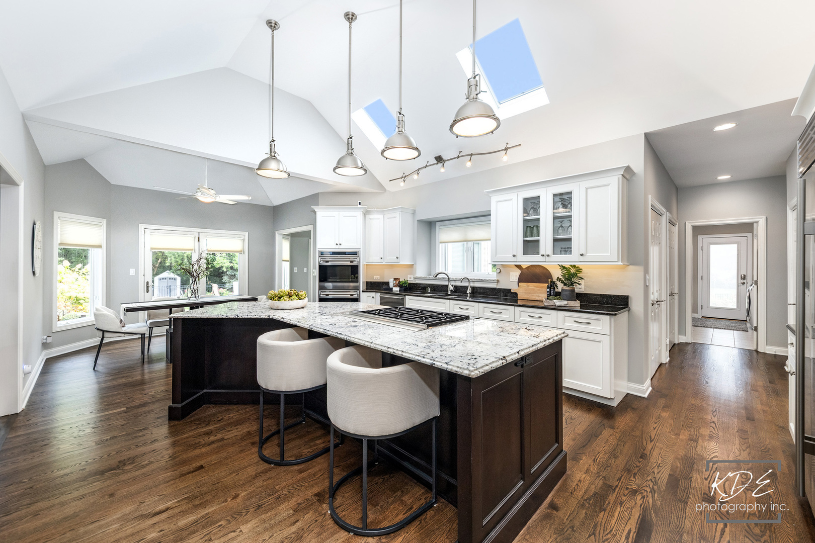 10533 Royal Porthcawl Drive, Naperville, IL 60564