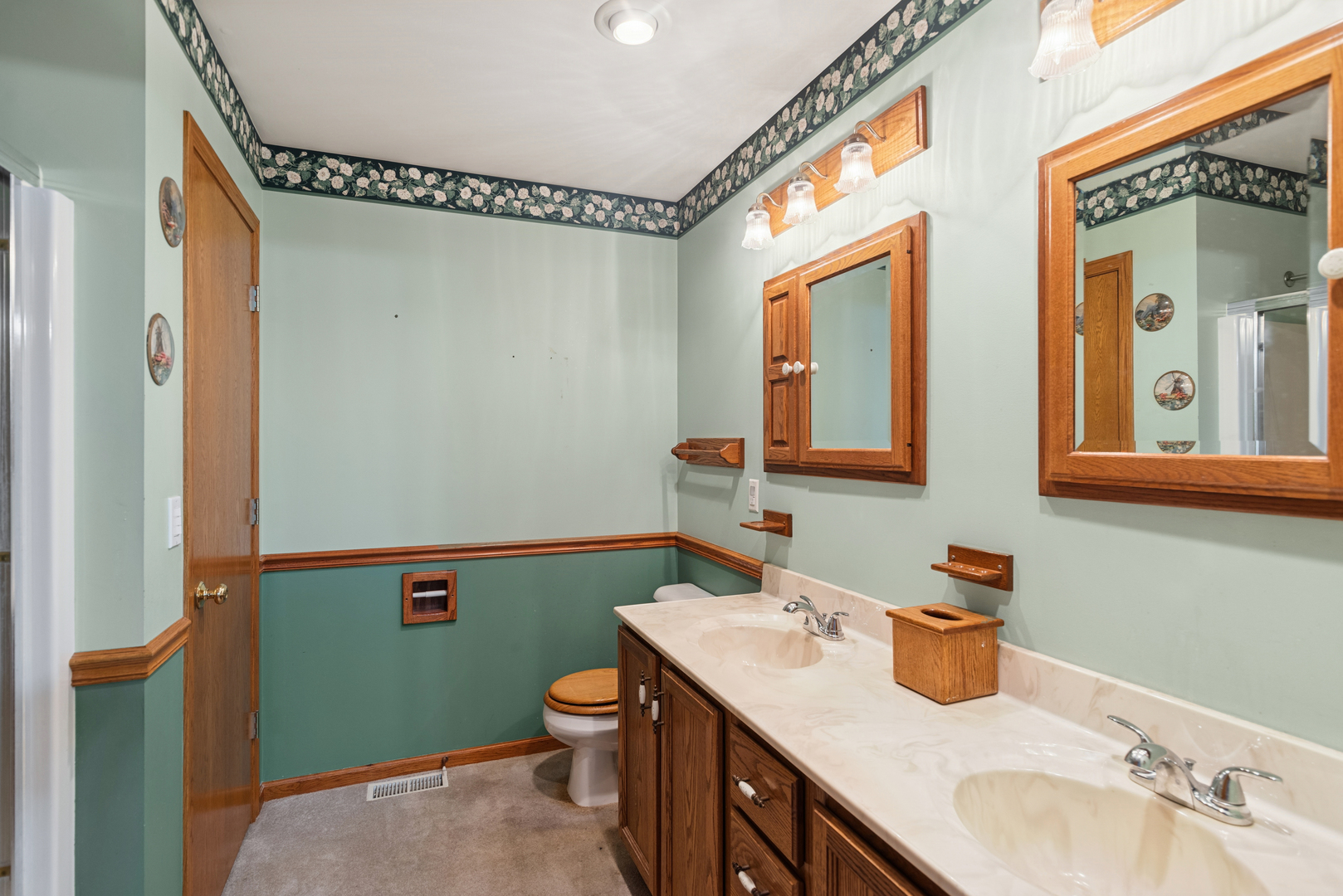 43100 N Lewis Avenue, Zion, IL 60099