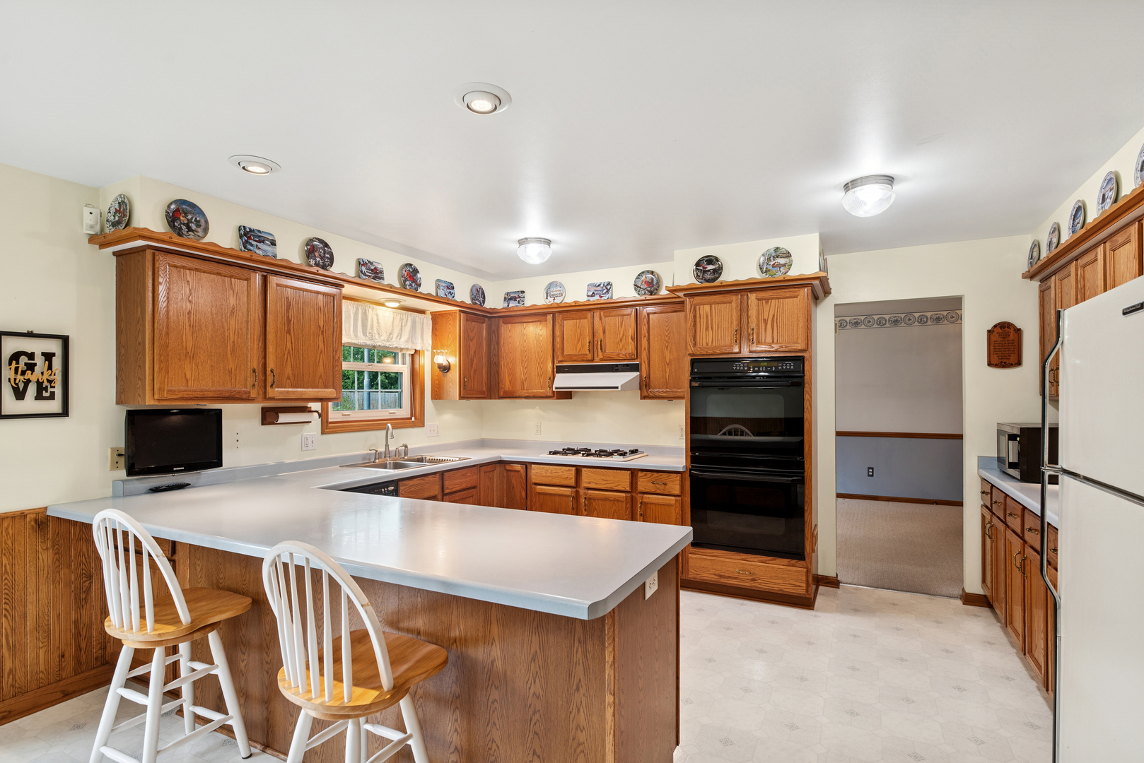 43100 N Lewis Avenue, Zion, IL 60099