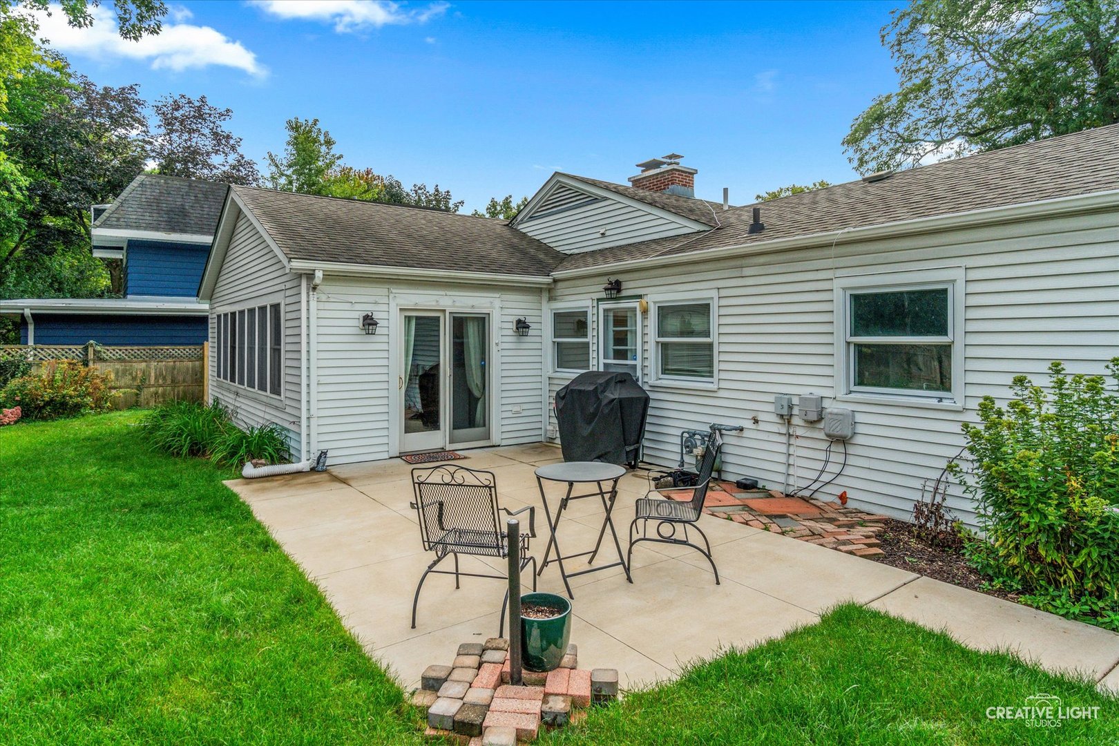 909 S Main Street, Wheaton, IL 60189