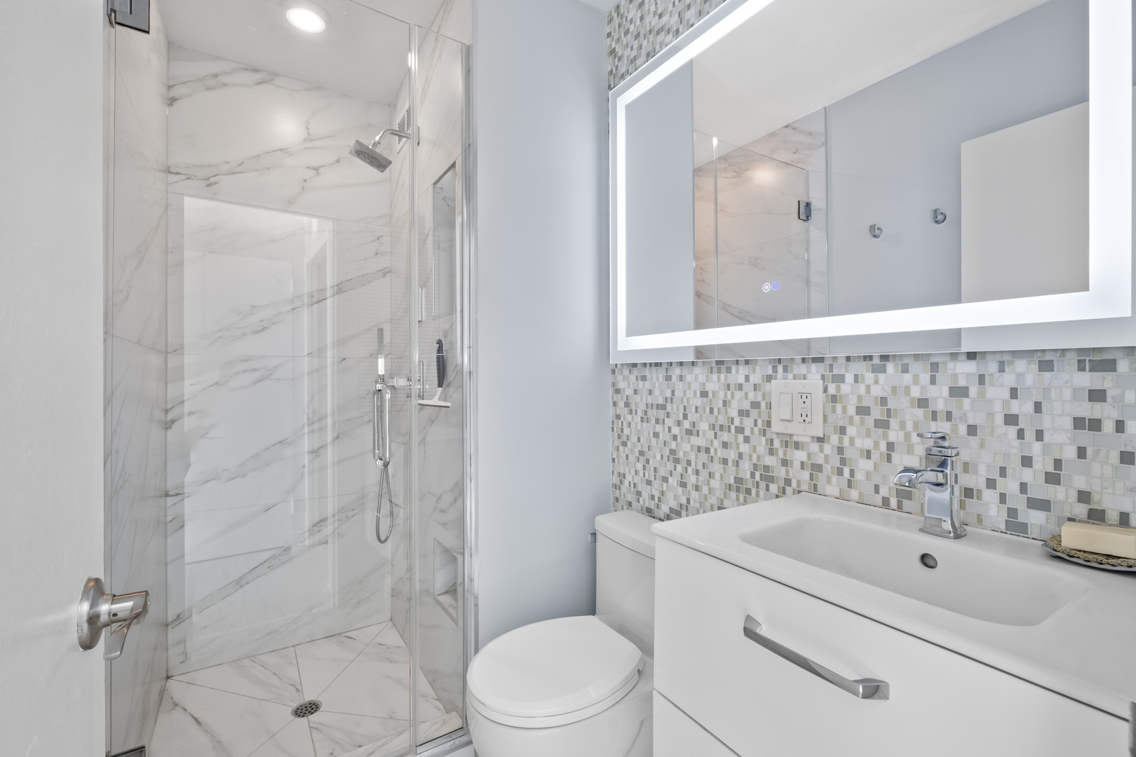 1000 N Lake Shore Drive #1808, Chicago, IL 60611