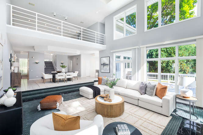 2255 Palmer Circle, Naperville, IL 60564