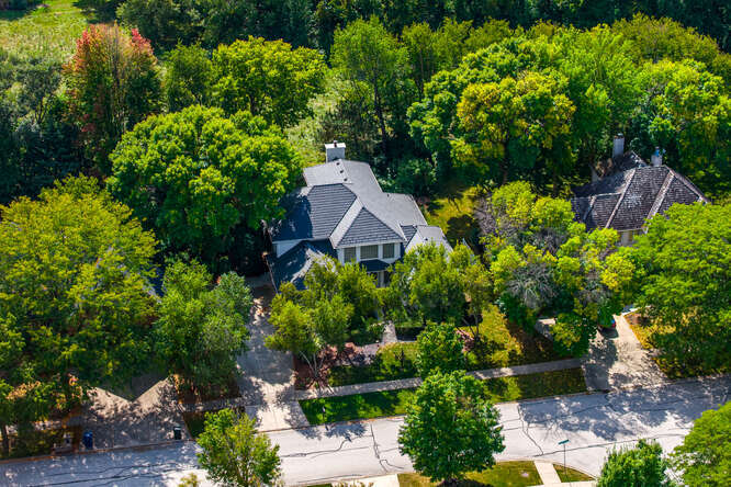 2255 Palmer Circle, Naperville, IL 60564