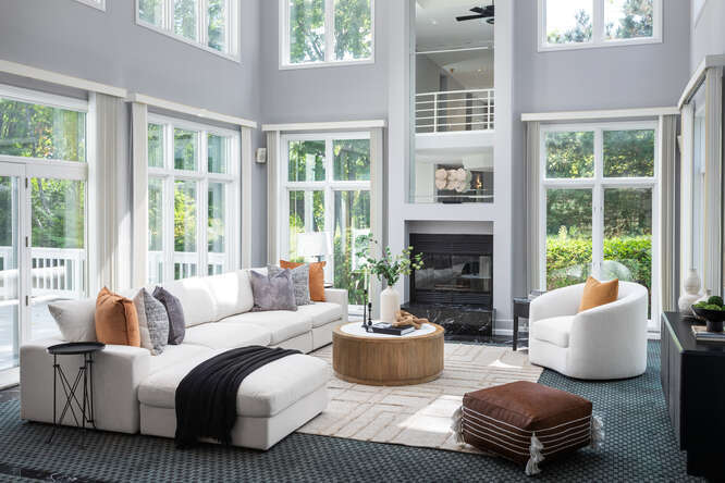 2255 Palmer Circle, Naperville, IL 60564