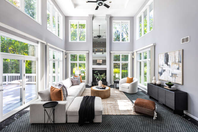 2255 Palmer Circle, Naperville, IL 60564