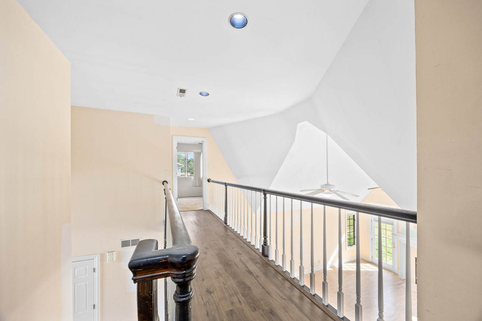 24219 S Lakeside Trail, Crete, IL 60417