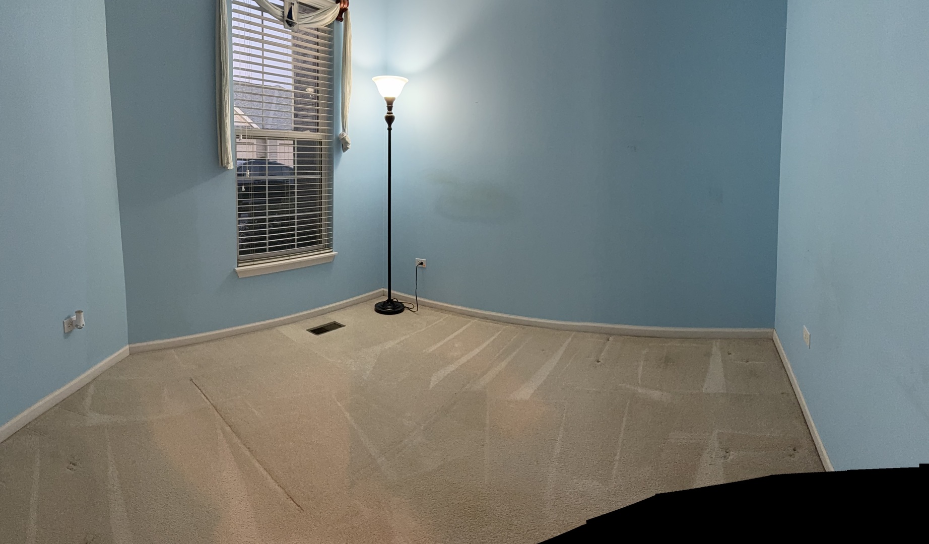 21546 Victory Lake Way, Crest Hill, IL 60403