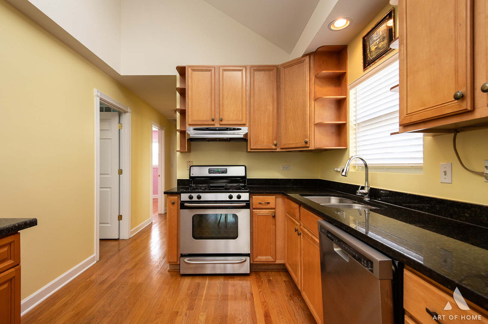 7319 W 58th Place, Summit, IL 60501