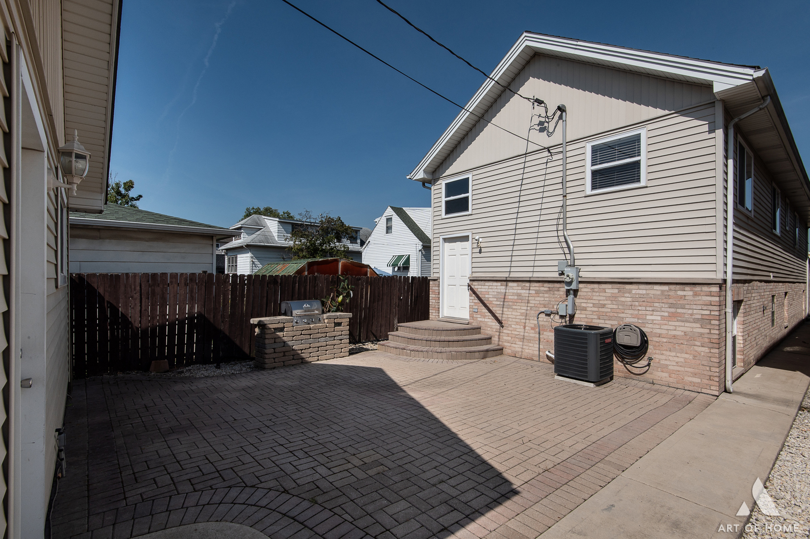 7319 W 58th Place, Summit, IL 60501