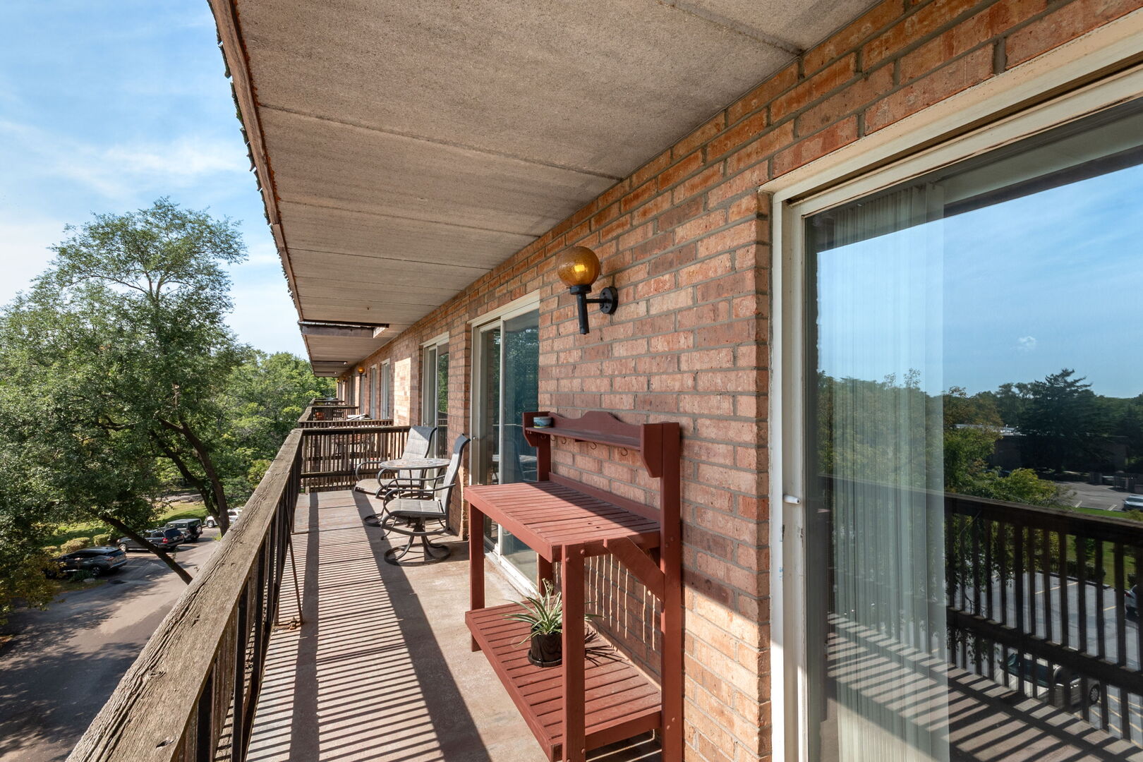 512 Redondo Drive #512, Downers Grove, IL 60516