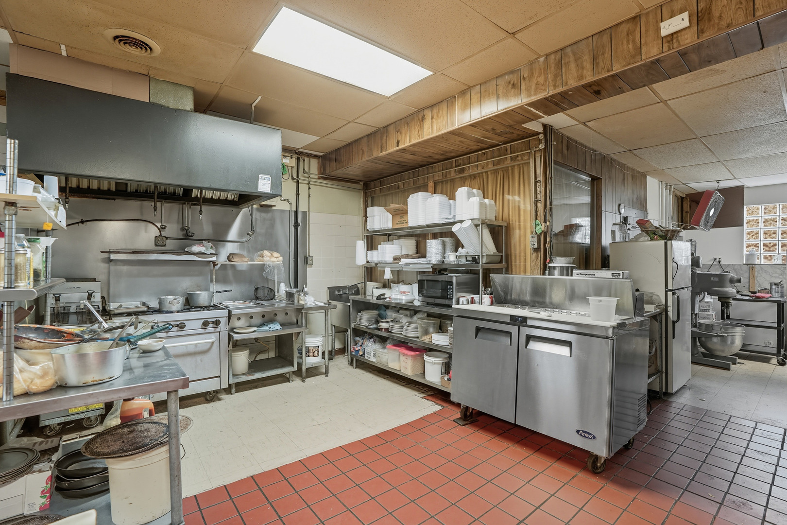 5840 W 63rd Street, Chicago, IL 60638