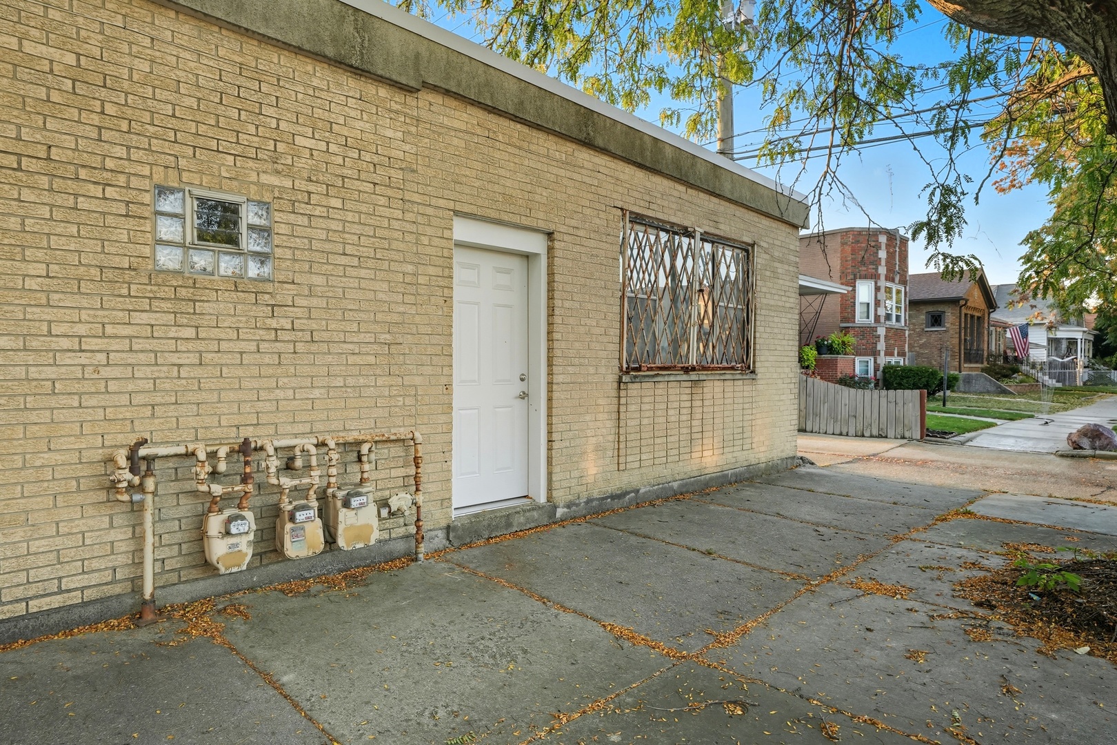 5840 W 63rd Street, Chicago, IL 60638