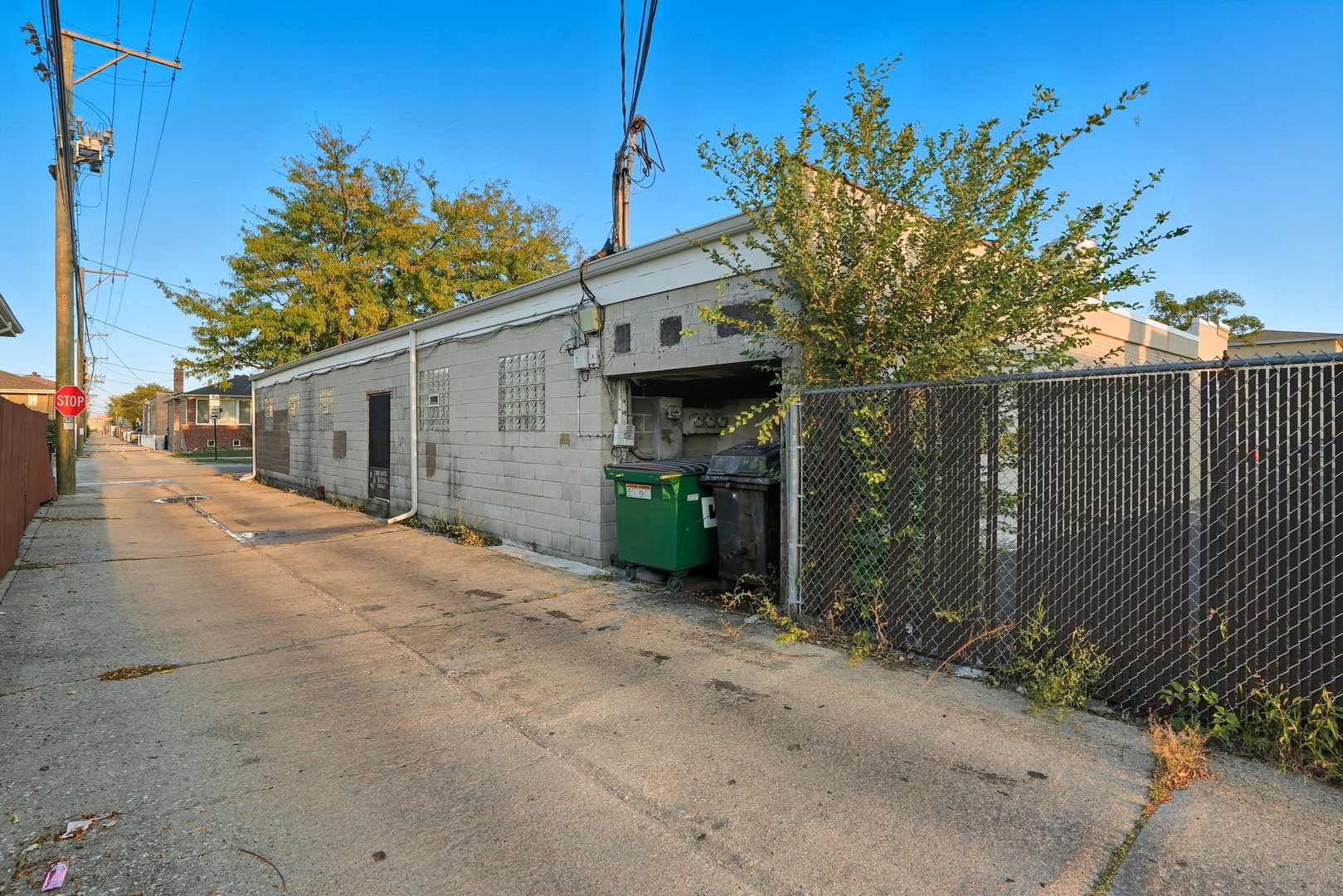 5840 W 63rd Street, Chicago, IL 60638