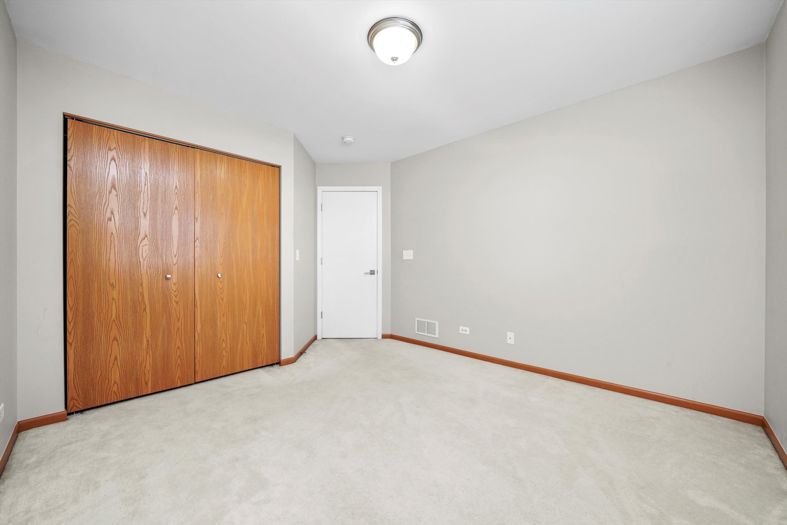 533 CANNONBALL Drive, Grayslake, IL 60030