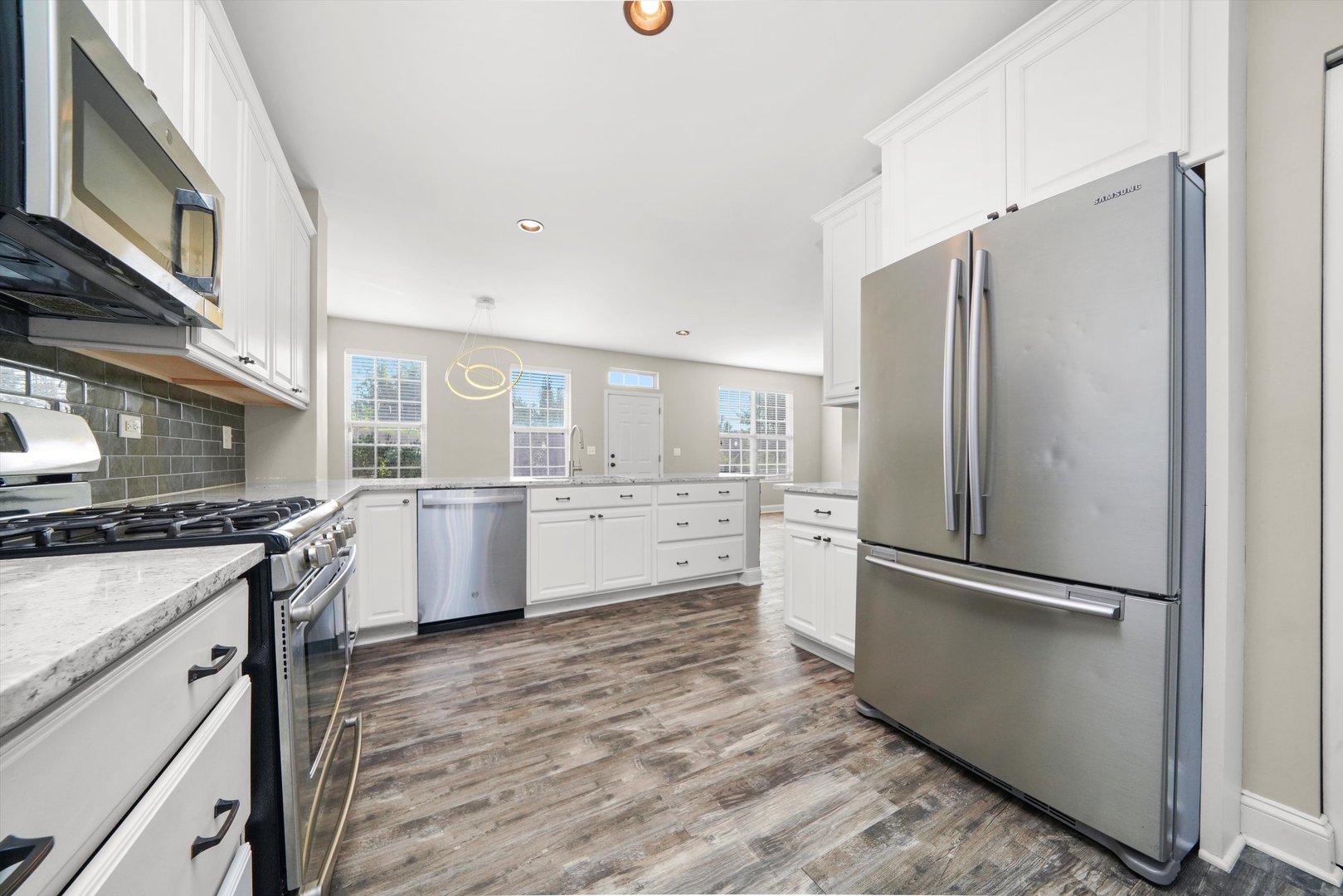 533 CANNONBALL Drive, Grayslake, IL 60030