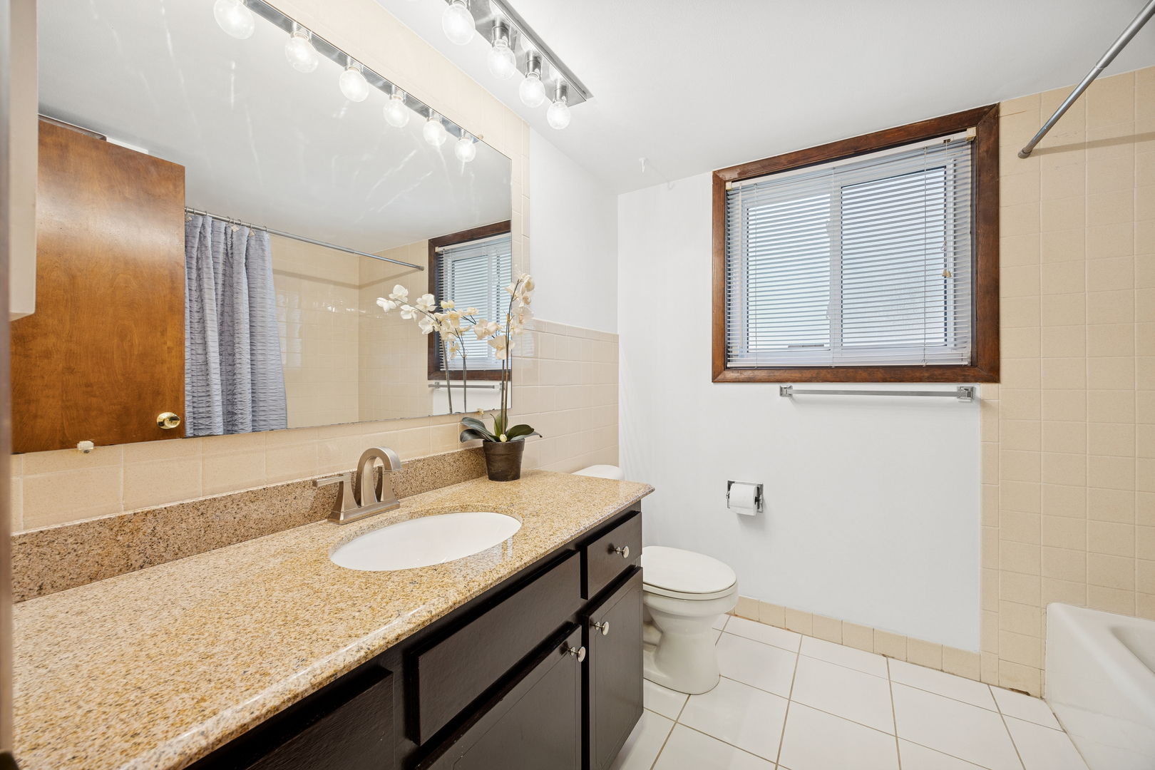 18205 Hart Drive #6A, Homewood, IL 60430