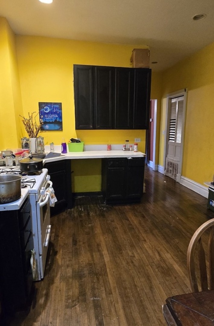 5118 S MARSHFIELD Avenue, Chicago, IL 60609