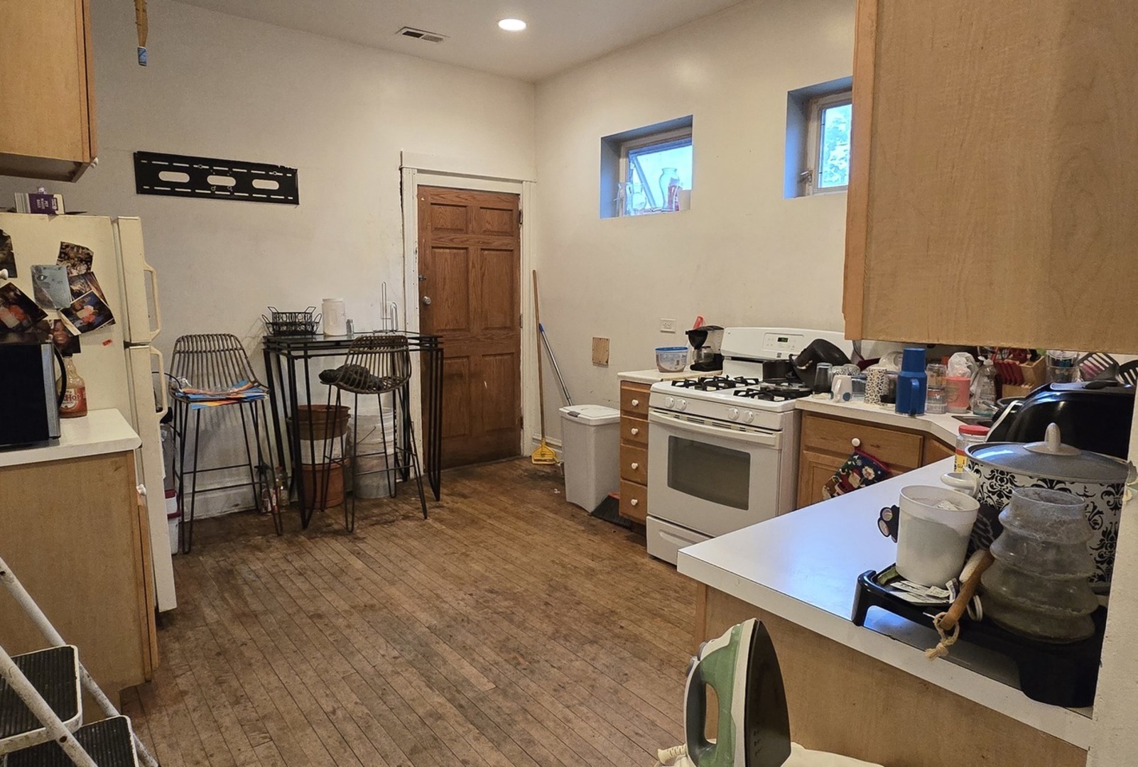 5118 S MARSHFIELD Avenue, Chicago, IL 60609