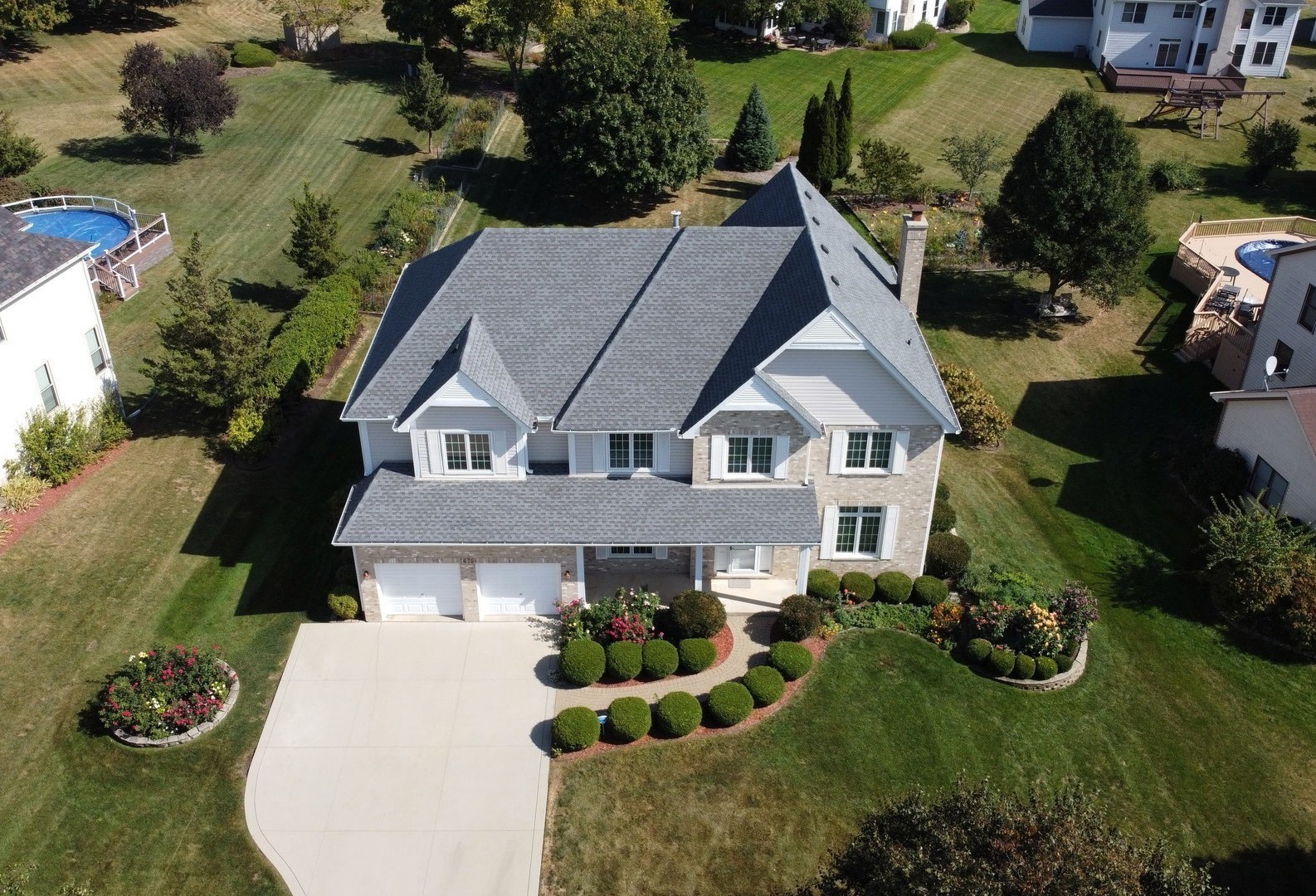 1475 Falcon Lane, Hoffman Estates, IL 60192